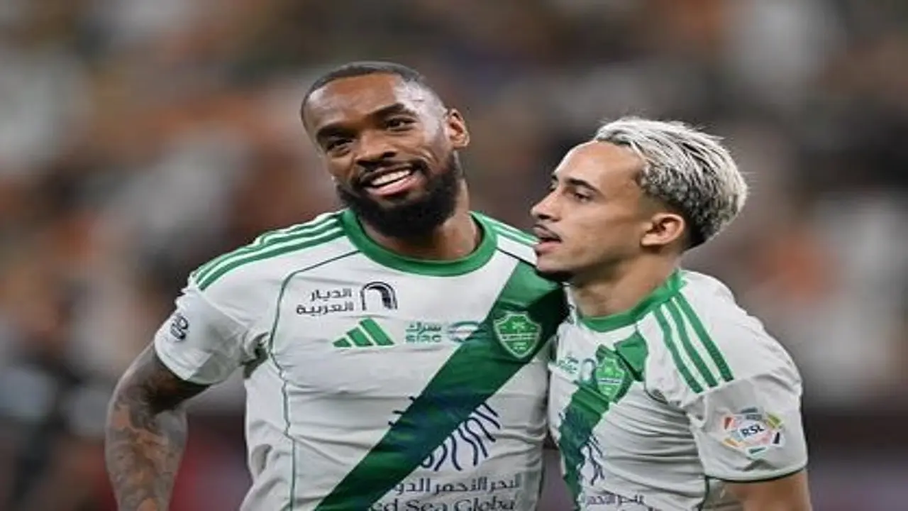 الأهلي يهزم ضمك بثلاثية نظيفة ضمن منافسات الجولة الحالية من دوري روشن